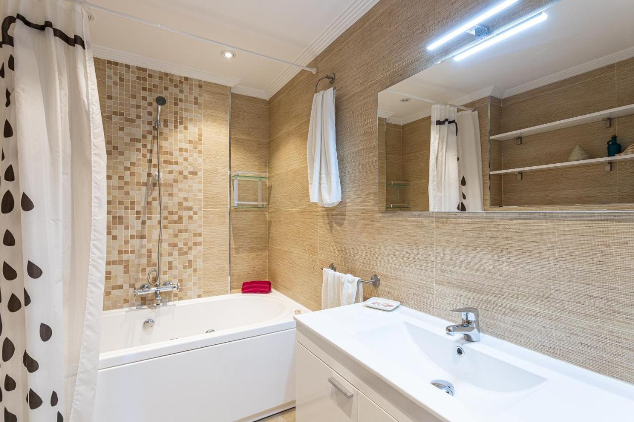 Duplex Centre *